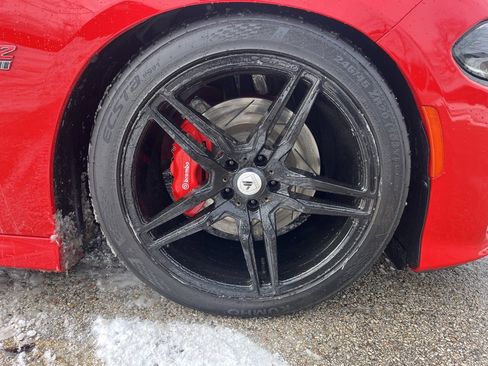 Used 2017 Dodge Charger R/T Scat Pack w/ Technology Group image 5