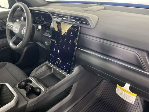 New 2026 GMC Terrain Elevation w/ LPO, Floor Liner Package image 28