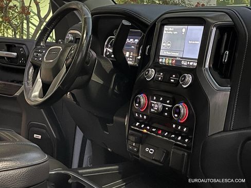 Used 2021 GMC Sierra 2500 Denali w/ Denali Ultimate Package image 27