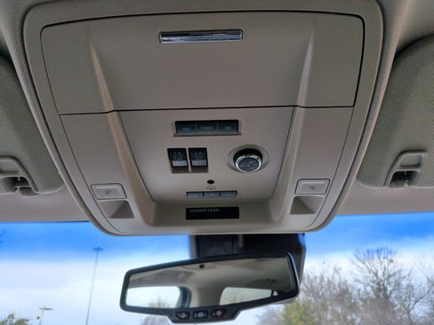 Used 2017 Chevrolet Tahoe Premier image 31