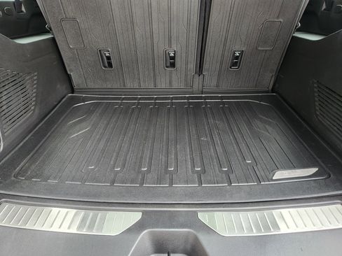 Certified 2023 GMC Yukon XL Denali w/ Denali Reserve Package image 35