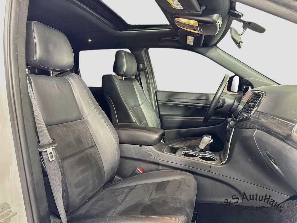 Used 2021 Jeep Grand Cherokee Laredo X AWD/4WD image 35