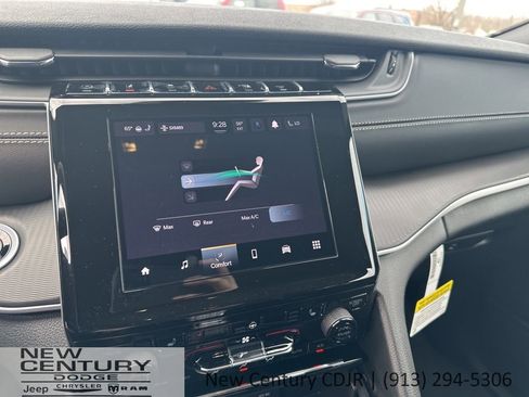 New 2026 Jeep Grand Cherokee Laredo X image 28