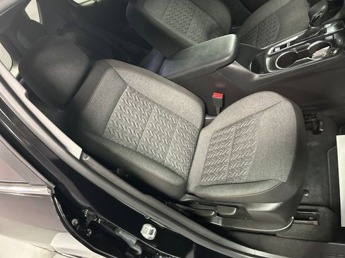 Used 2024 Chevrolet Equinox LT image 25