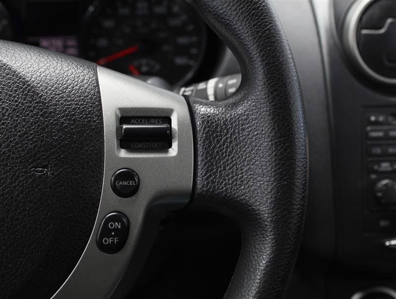 Used 2013 Nissan Rogue SV w/ Premium Pkg AWD/4WD image 13