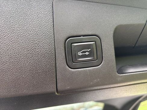 Used 2019 Cadillac XT5 Luxury AWD/4WD image 36