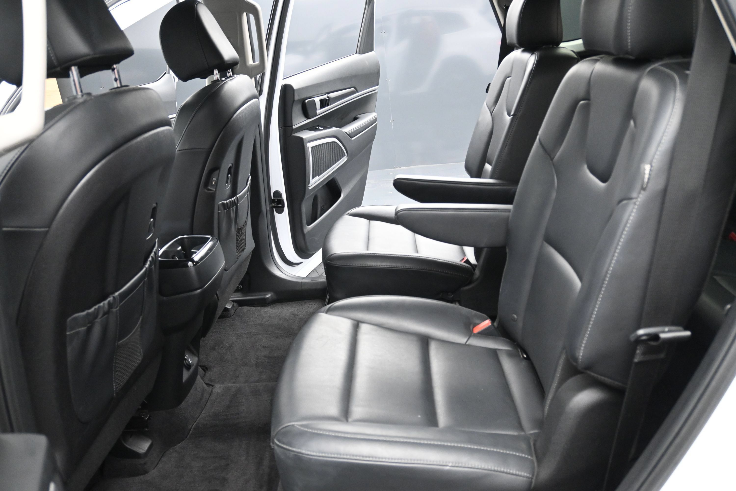 Used 2025 Kia Telluride S FWD image 22