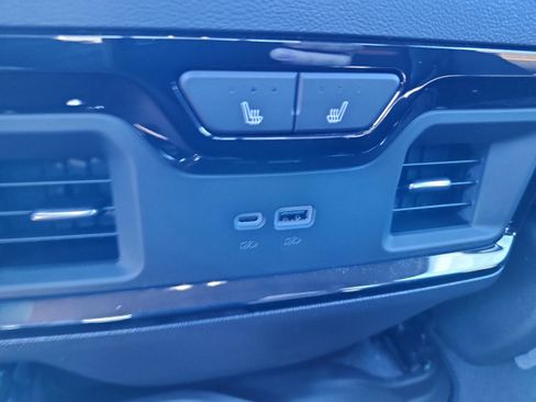 New 2026 GMC Sierra 1500 AT4 w/ AT4 Premium Package AWD/4WD image 11