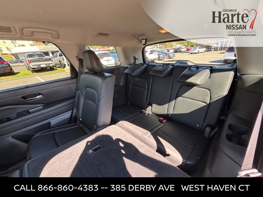 Certified 2024 Nissan Pathfinder SL w/ Cargo Package AWD/4WD image 22