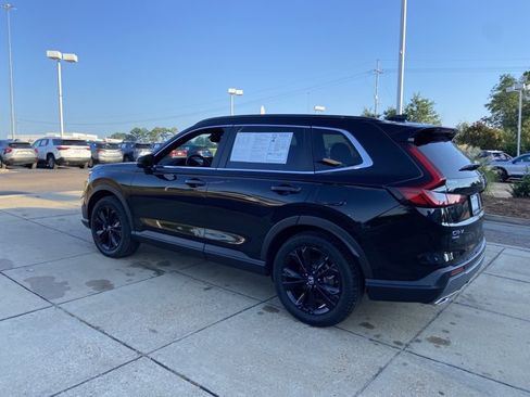 Used 2024 Honda CR-V Sport Touring image 9