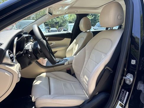 Used 2019 Mercedes-Benz C 300 4MATIC Sedan image 13