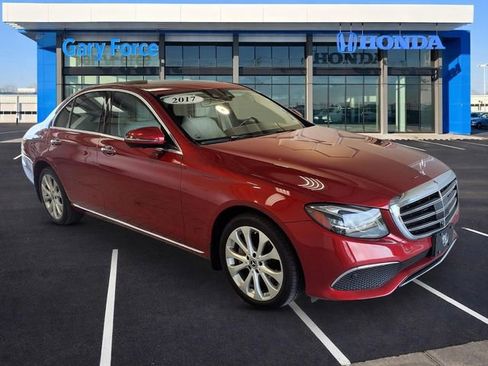 Used 2017 Mercedes-Benz E 300 4MATIC image 1