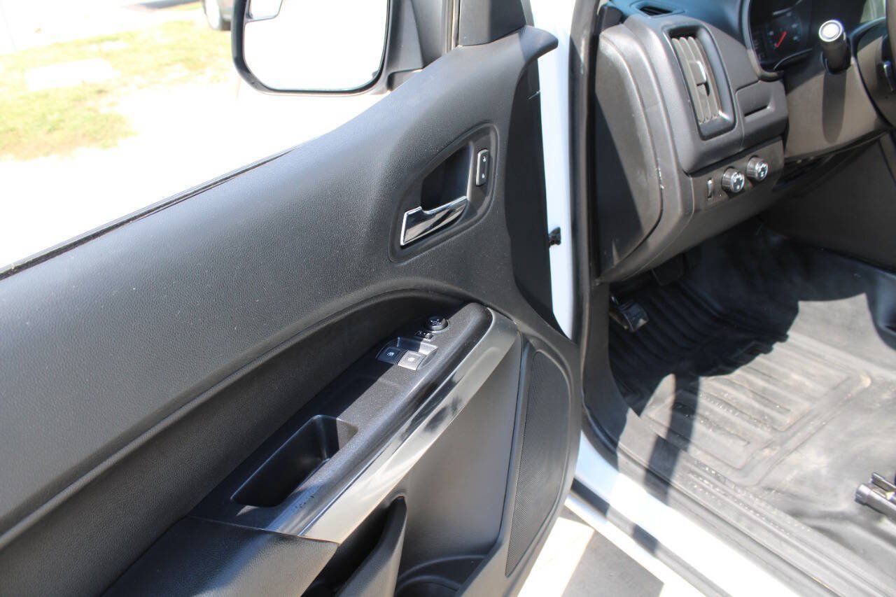 Used 2022 Chevrolet Colorado LT w/ Fleet Safety Package AWD/4WD image 8