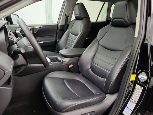 Certified 2019 Toyota RAV4 XLE Premium w/ Cold Weather Package image 11