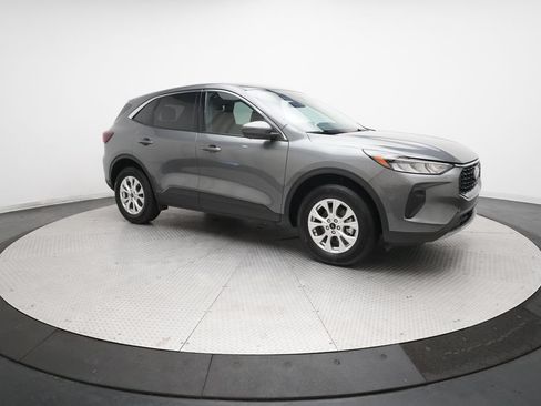 Used 2024 Ford Escape Active w/ Tech Pack #2 AWD/4WD image 35