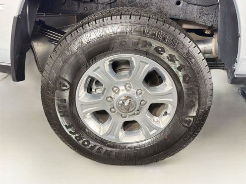 Used 2026 RAM 3500 Big Horn AWD/4WD image 34