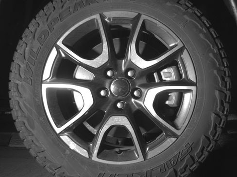 Used 2025 Jeep Compass Trailhawk AWD/4WD image 13