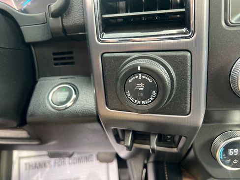 Certified 2019 Ford Expedition Platinum AWD/4WD image 38