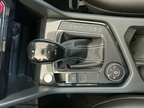 New 2025 Volkswagen Taos SEL image 22