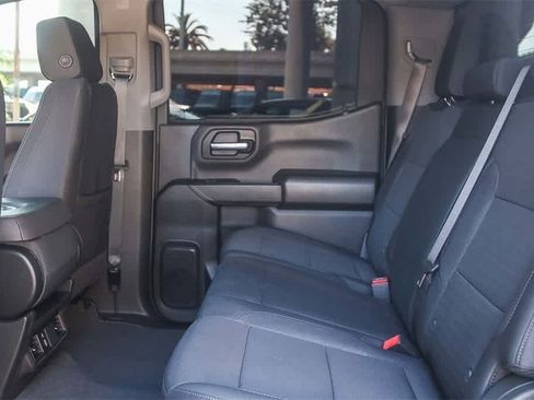 Used 2025 Chevrolet Silverado 1500 Custom Trail Boss w/ Dark Appearance Package image 19