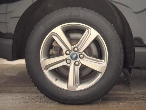 Used 2022 Ford Edge SEL w/ Convenience Package image 10