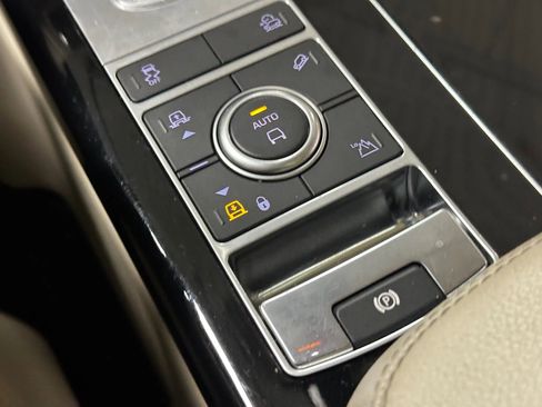 Used 2021 Land Rover Range Rover image 43