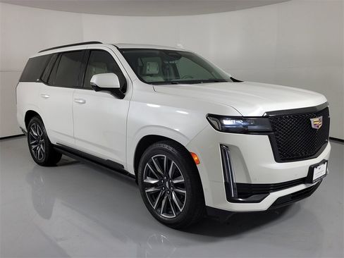 Used 2021 Cadillac Escalade Sport Platinum w/ Heavy-Duty Trailer Package image 1