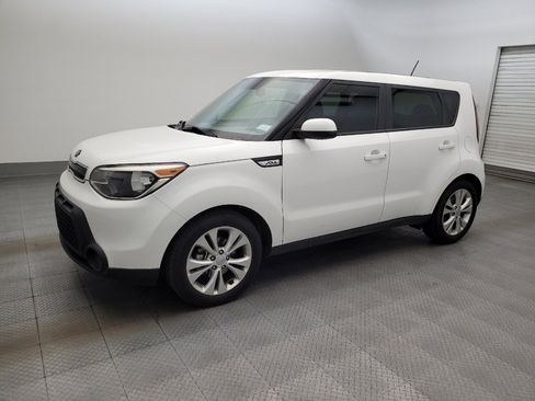 Used 2015 Kia Soul + FWD image 2