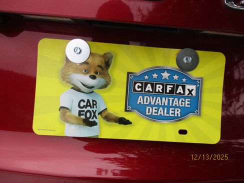 Used 2016 Dodge Grand Caravan SXT w/ UConnect Hands-Free Group image 22