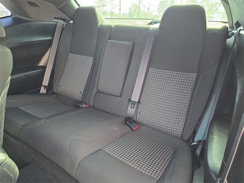 Certified 2019 Dodge Challenger SXT image 11