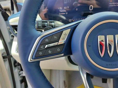 New 2026 Buick Enclave Avenir w/ Super Cruise Package image 17