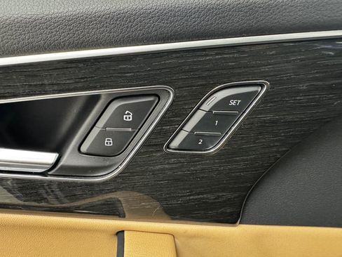 Used 2021 Audi Q7 2.0T Premium Plus w/ Executive Package image 27