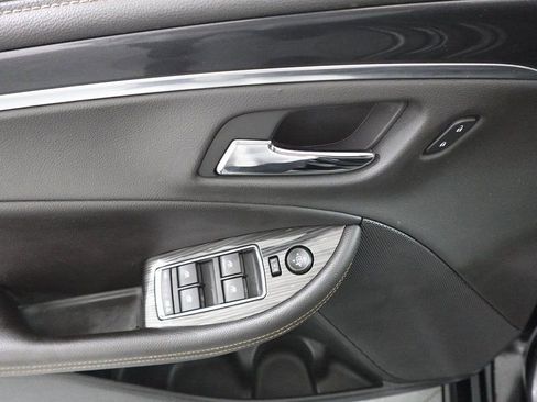 Used 2019 Chevrolet Impala LT image 9