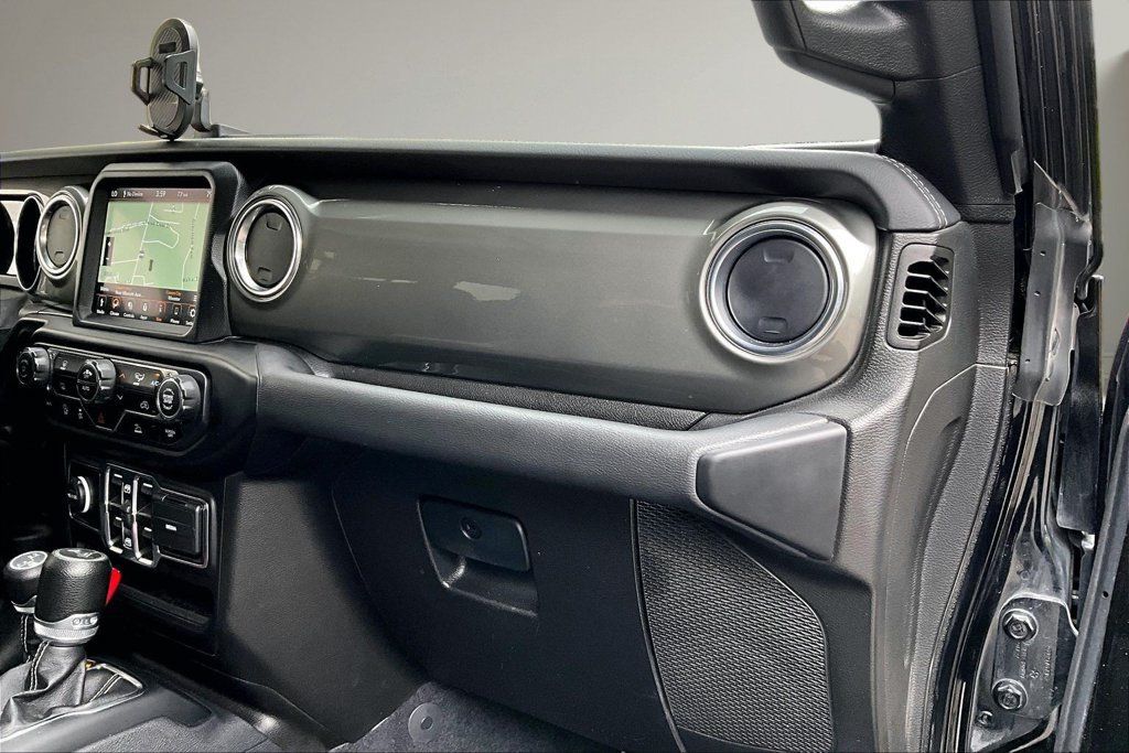 Used 2023 Jeep Wrangler Unlimited Sahara AWD/4WD image 27