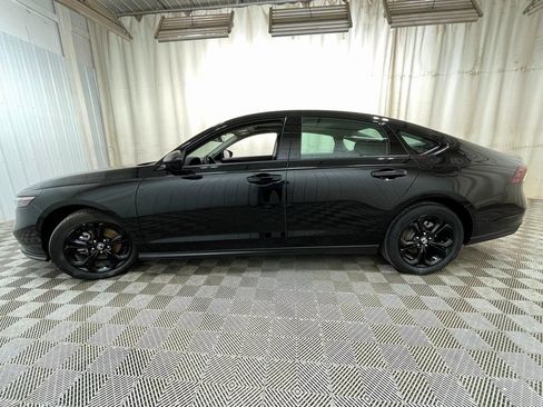 Used 2025 Honda Accord SE image 13