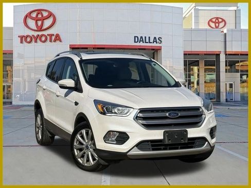 Used 2017 Ford Escape Titanium AWD/4WD image 1