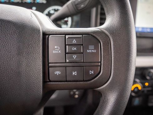 Used 2024 Ford F250 XLT w/ FX4 Off-Road Package AWD/4WD image 17