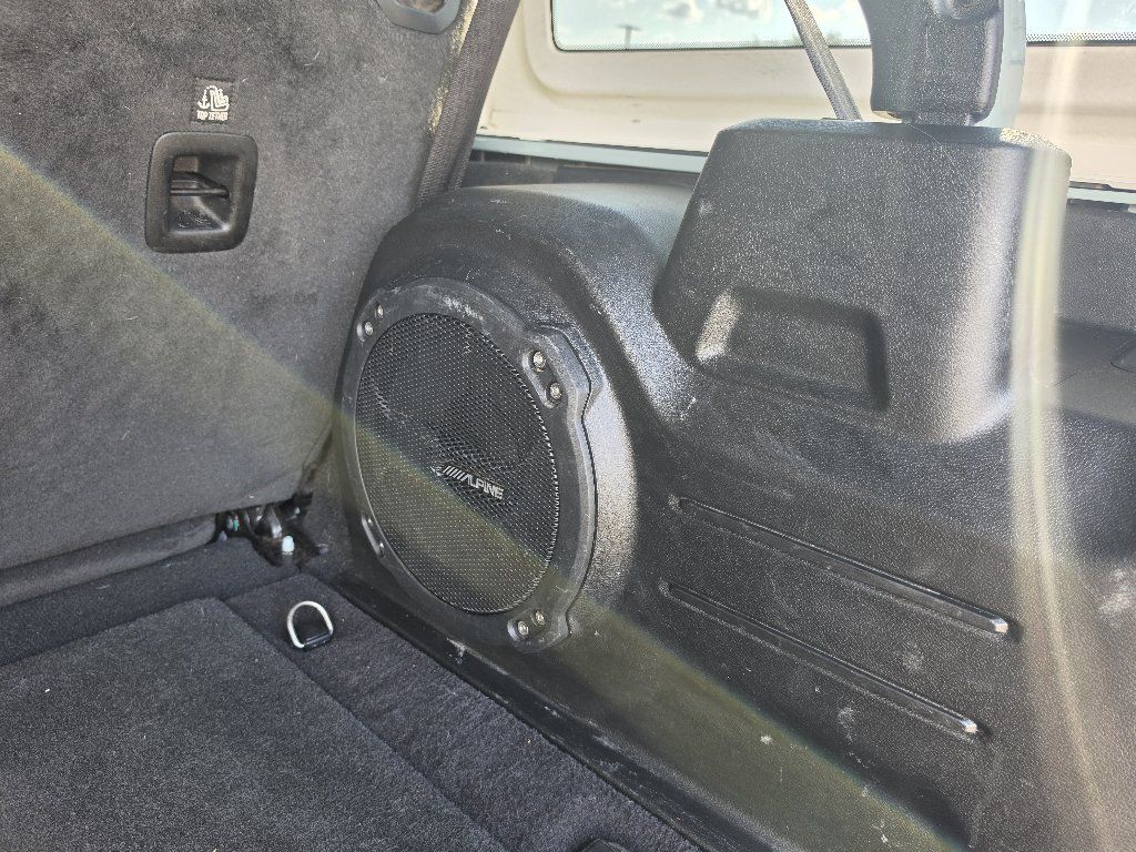 Used 2023 Jeep Wrangler Unlimited Rubicon w/ Cold Weather Group AWD/4WD image 20
