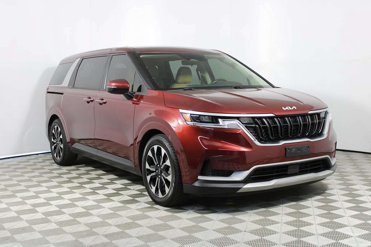 Used 2022 Kia Carnival EX FWD image 30