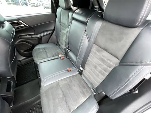 Used 2022 Mitsubishi Outlander SE image 15