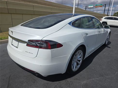 Used 2019 Tesla Model S 100D image 3