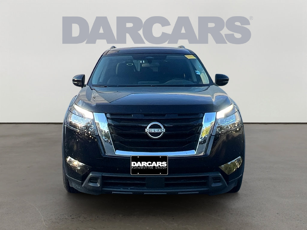 Used 2025 Nissan Pathfinder SV AWD/4WD image 2