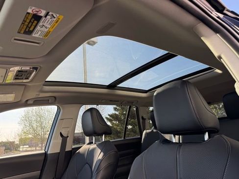 Certified 2026 Toyota Grand Highlander Limited AWD/4WD image 10