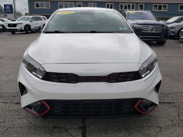 Used 2022 Kia Forte GT-Line FWD image 3