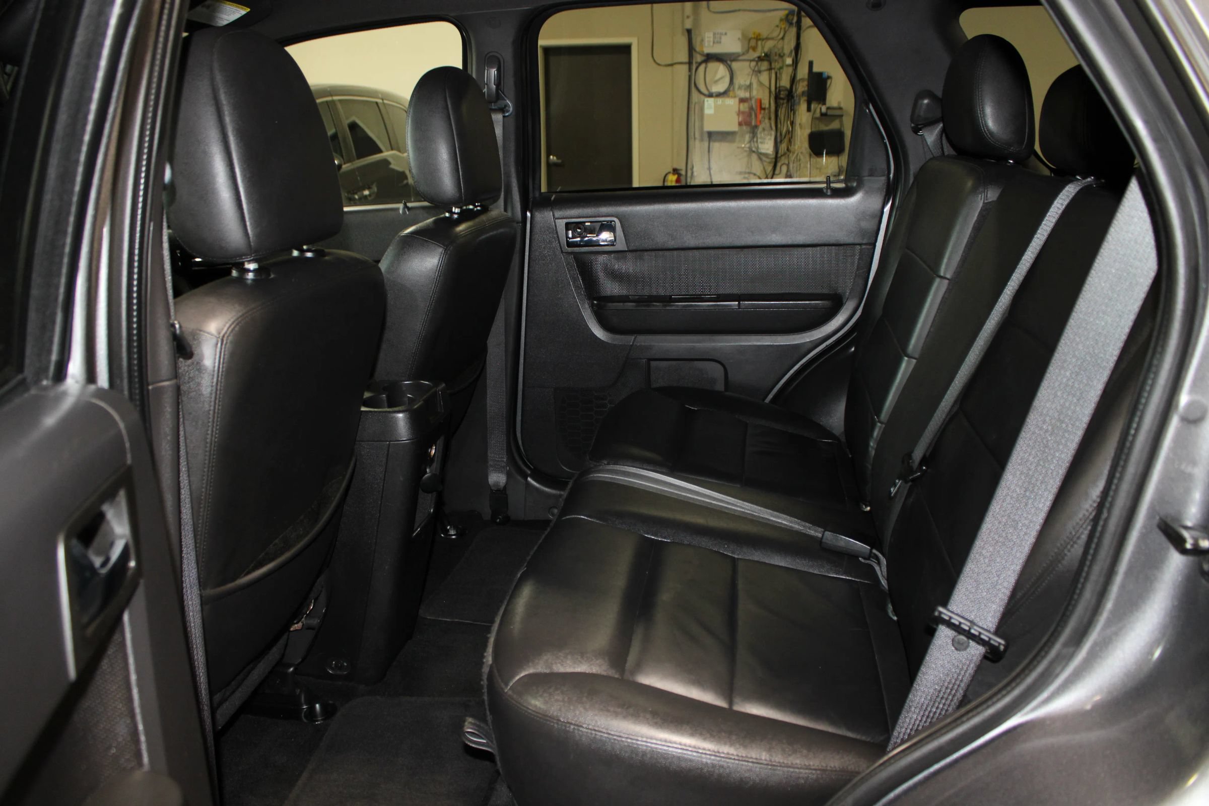 Used 2011 Ford Escape Limited FWD image 25