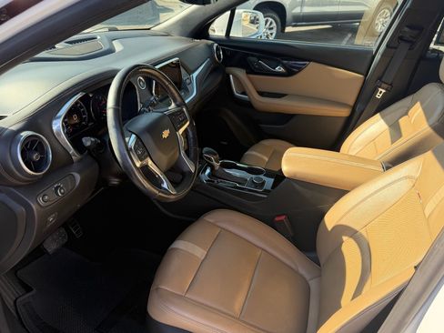 Used 2019 Chevrolet Blazer Premier w/ Sun and Wheels Package FWD image 15