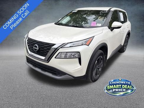 Used 2023 Nissan Rogue SV AWD/4WD image 1