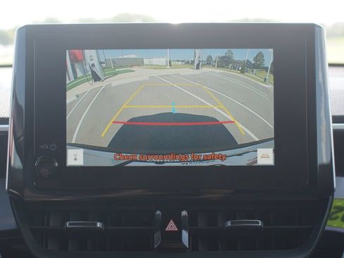 Used 2024 Toyota Corolla Cross AWD Hybrid w/ Convenience Package image 7