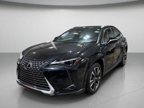 Used 2025 Lexus UX 300h AWD w/ Cold Area Package image 8