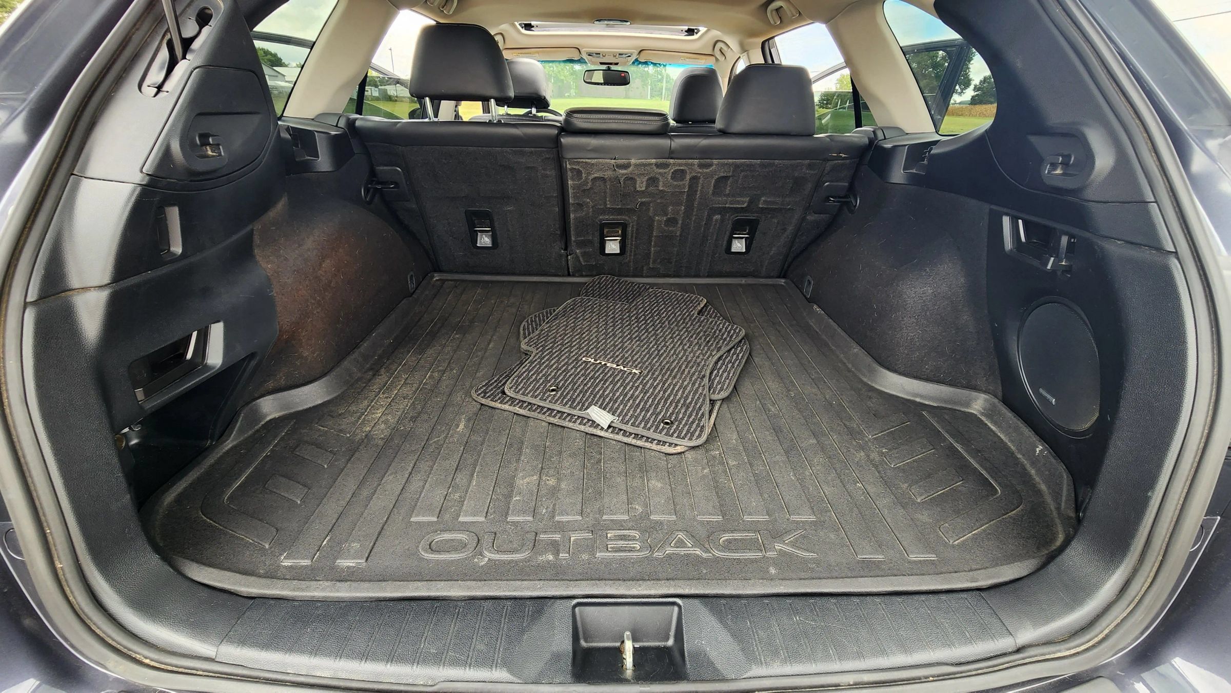 Used 2017 Subaru Outback 2.5i Limited w/ Popular Package #5 AWD/4WD image 25